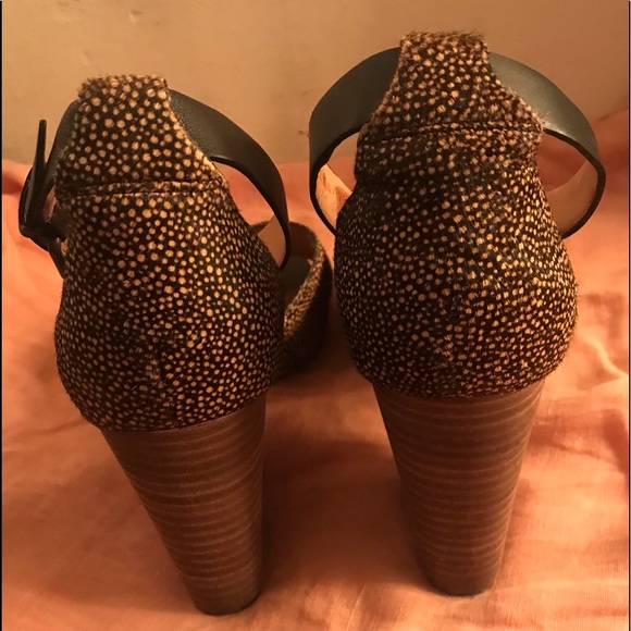 Heels - Picture 5 of 10